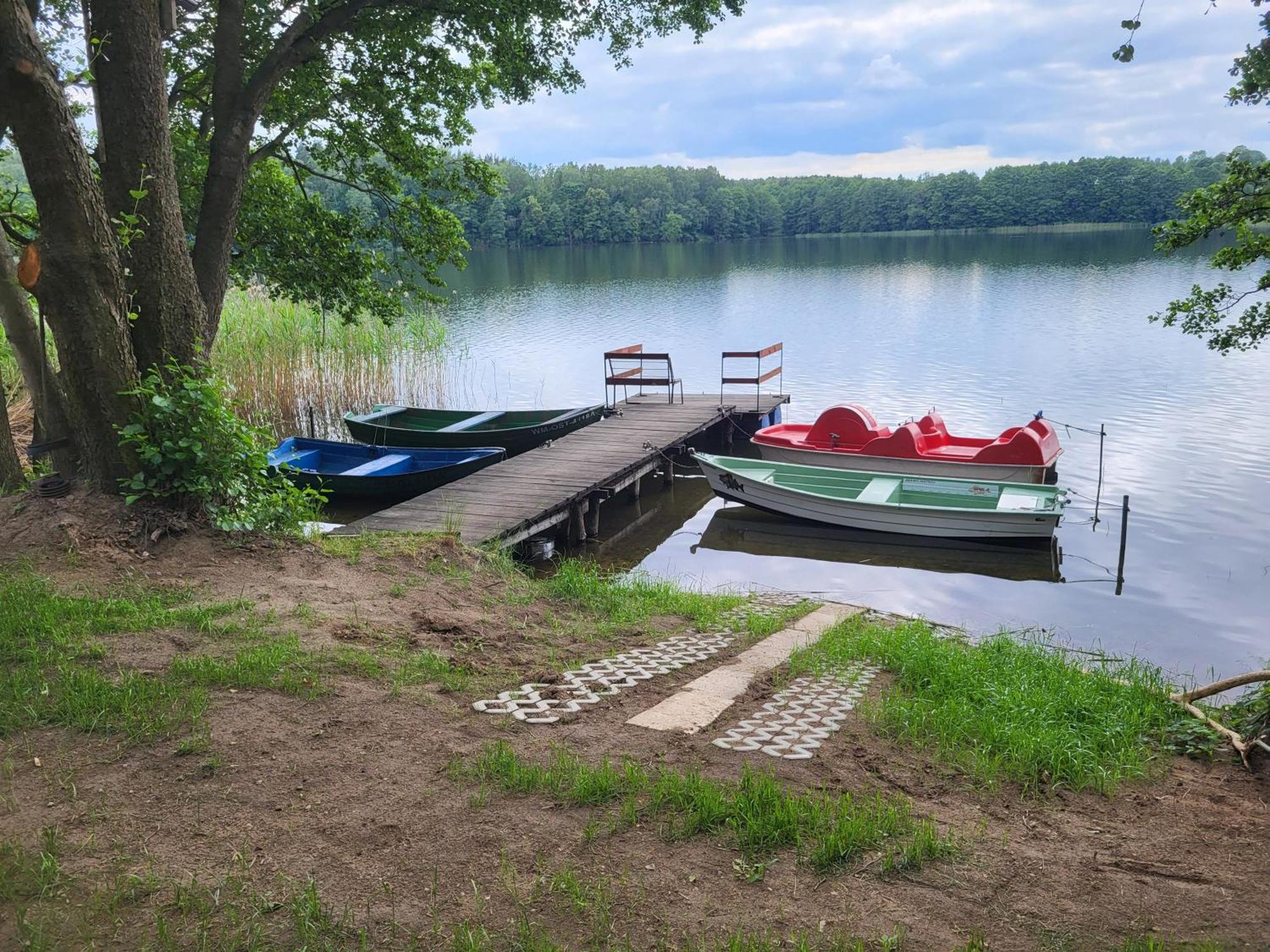 Domki Nad Jeziorem Dąbrówno Esterno foto